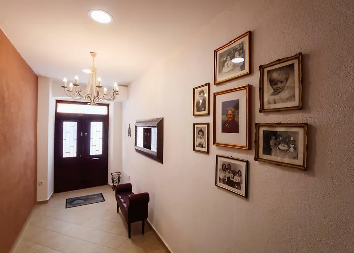 Franckina Hisa Appartement *